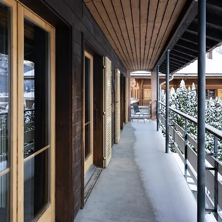 The Glacier Express - Grindelhomes * Grindelwald