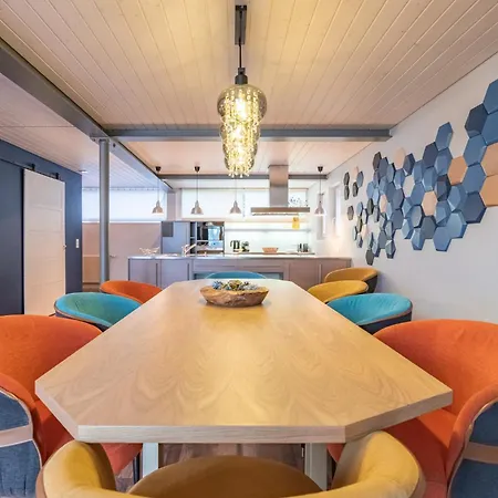 아파트 The Glacier Express - Grindelhomes 그린델발트