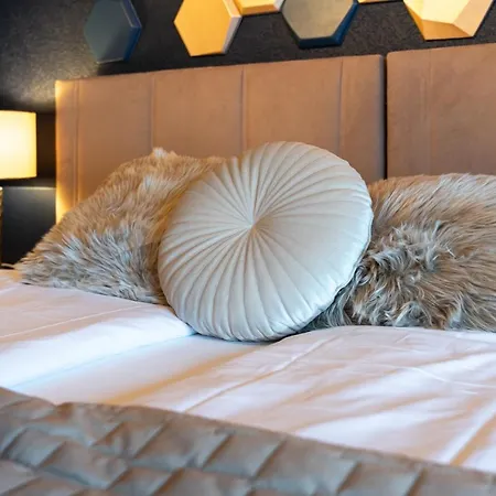 The Glacier Express - Grindelhomes